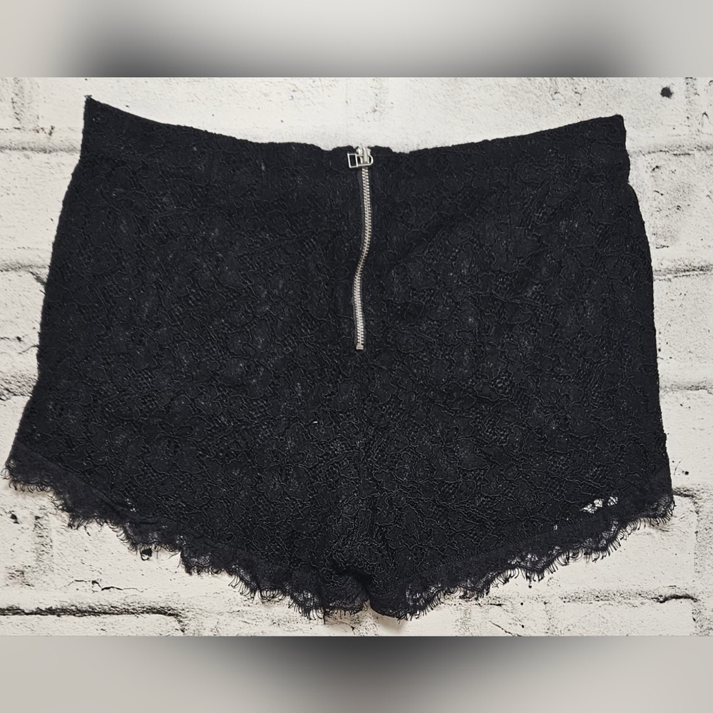 Wilfred Jules Black Lace High Rise Shorts Scalloped Hem Size 6 - Picture 6 of 11